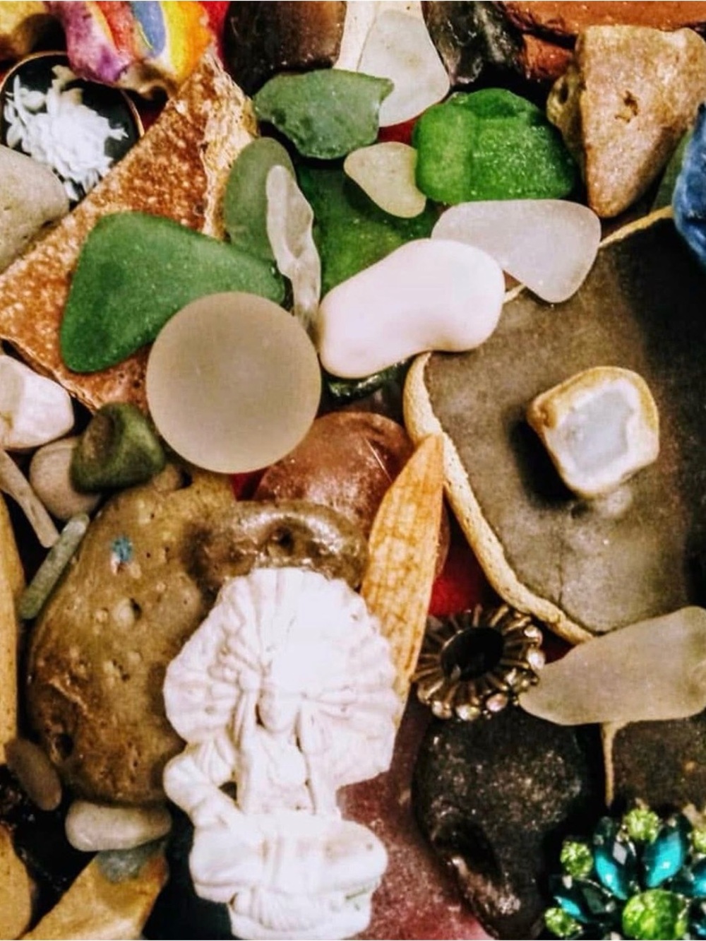 Lake Michigan Great Lakes Pallet. Yooperlites, fossils, beach glass, hag stones. - Picture 15 of 16